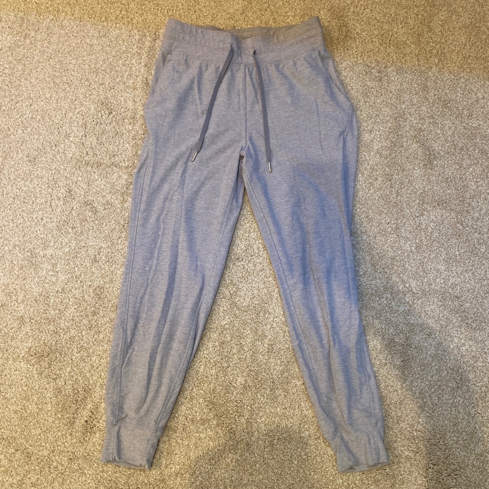 Lululemon Light-weight Jogger, Grey, size 8